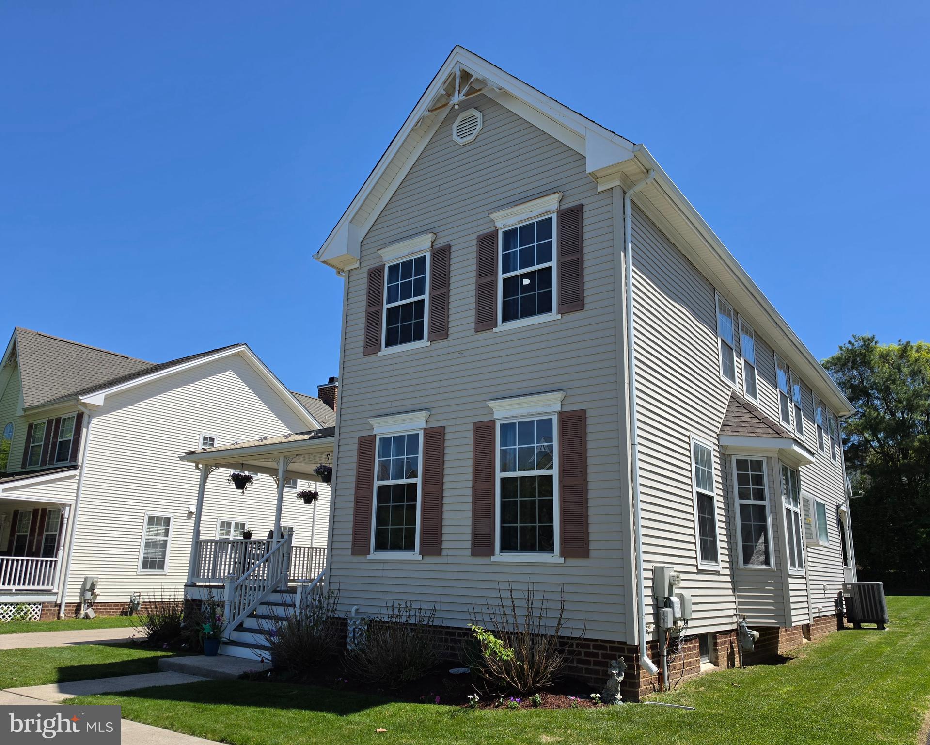 IVYLAND VILLAGE - Residential