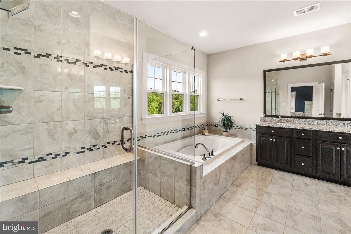 LAKE LINGANORE OAKDALE - Residential