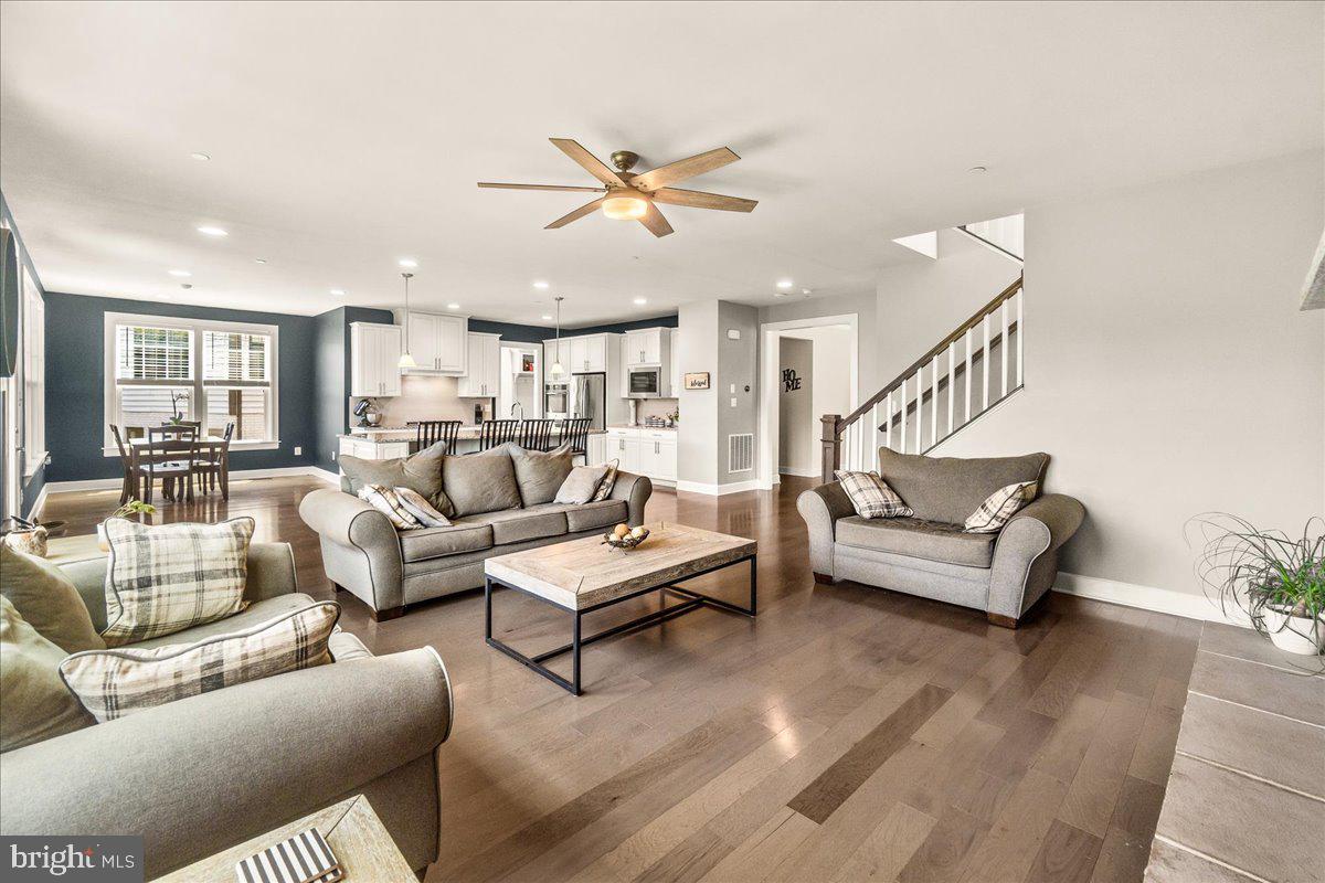 LAKE LINGANORE OAKDALE - Residential