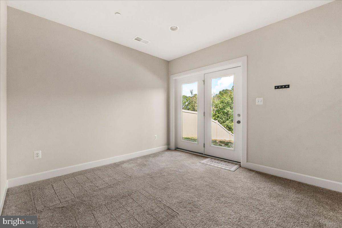 LAKE LINGANORE OAKDALE - Residential