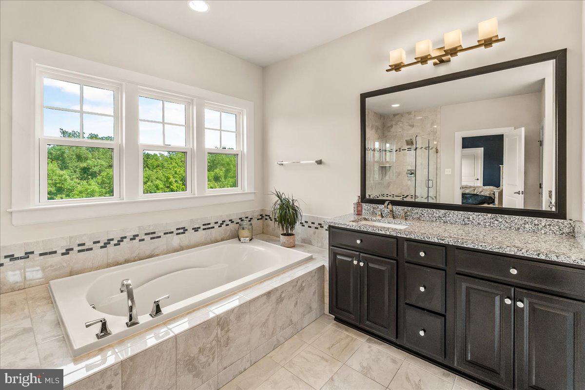 LAKE LINGANORE OAKDALE - Residential