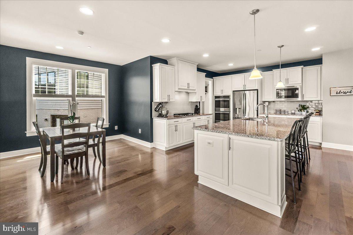 LAKE LINGANORE OAKDALE - Residential