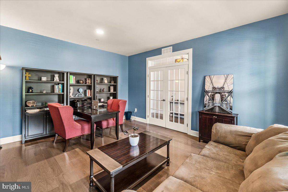 LAKE LINGANORE OAKDALE - Residential