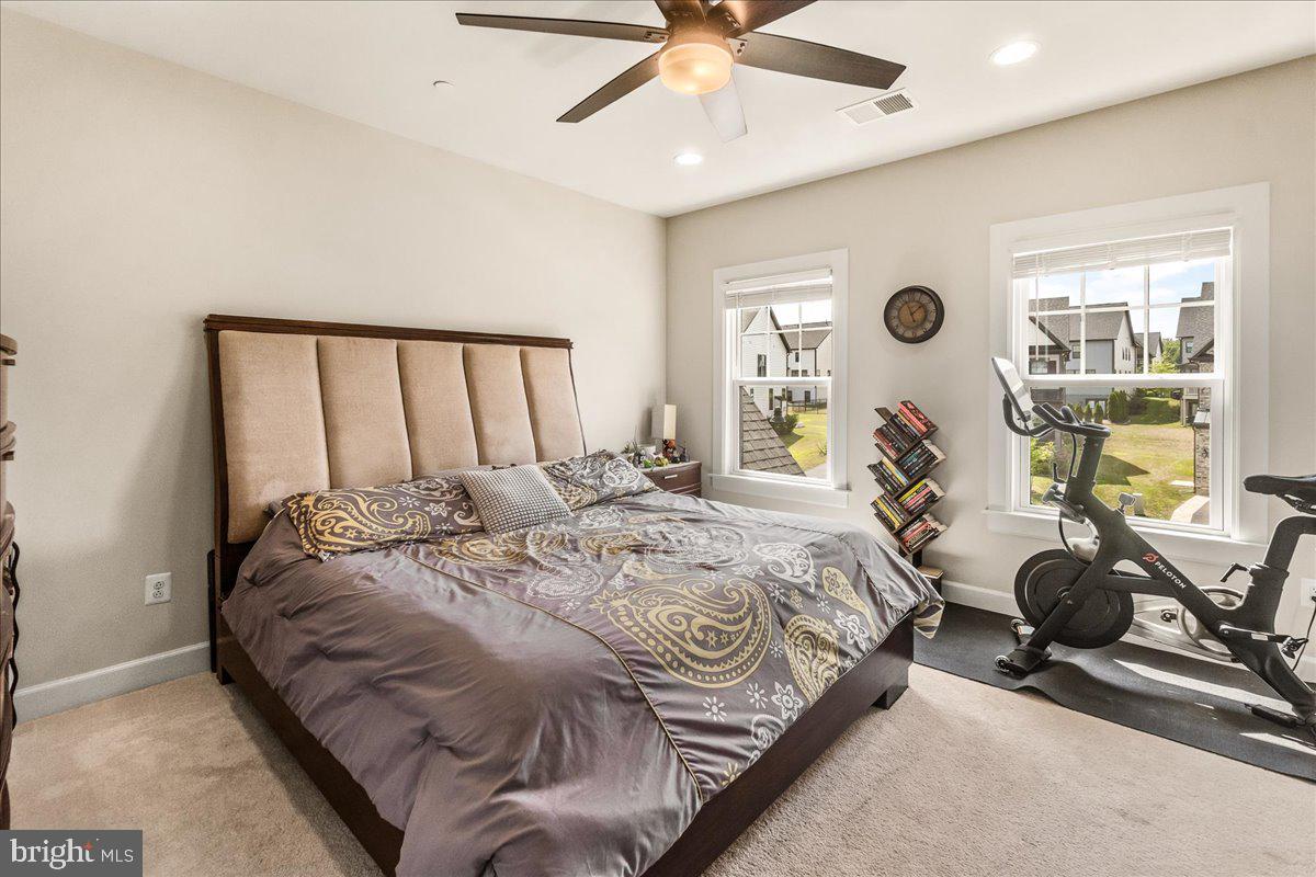 LAKE LINGANORE OAKDALE - Residential