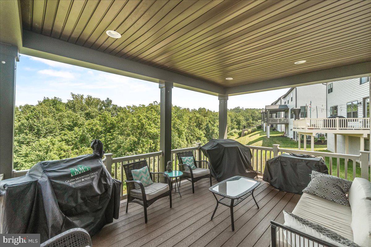 LAKE LINGANORE OAKDALE - Residential