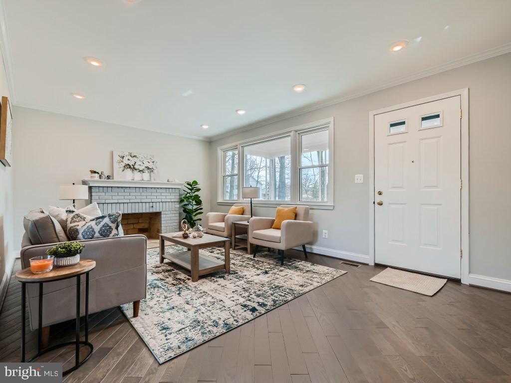 CATONSVILLE HEIGHTS - Residential