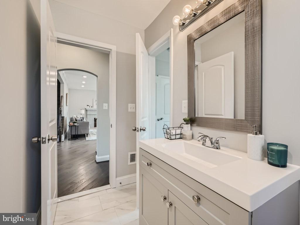 CATONSVILLE HEIGHTS - Residential