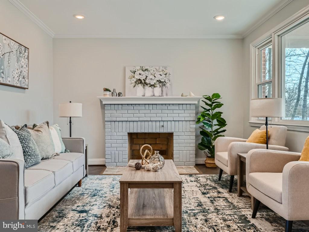 CATONSVILLE HEIGHTS - Residential