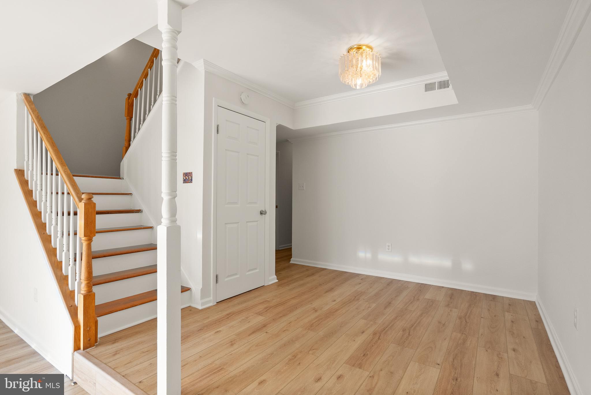 DALE CITY - Residential