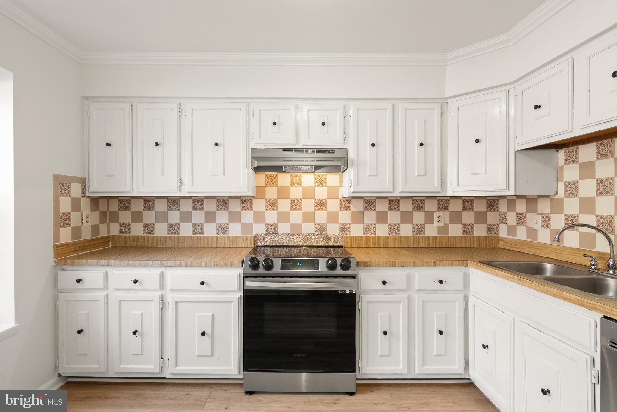 15278 CLOVERDALE ROAD