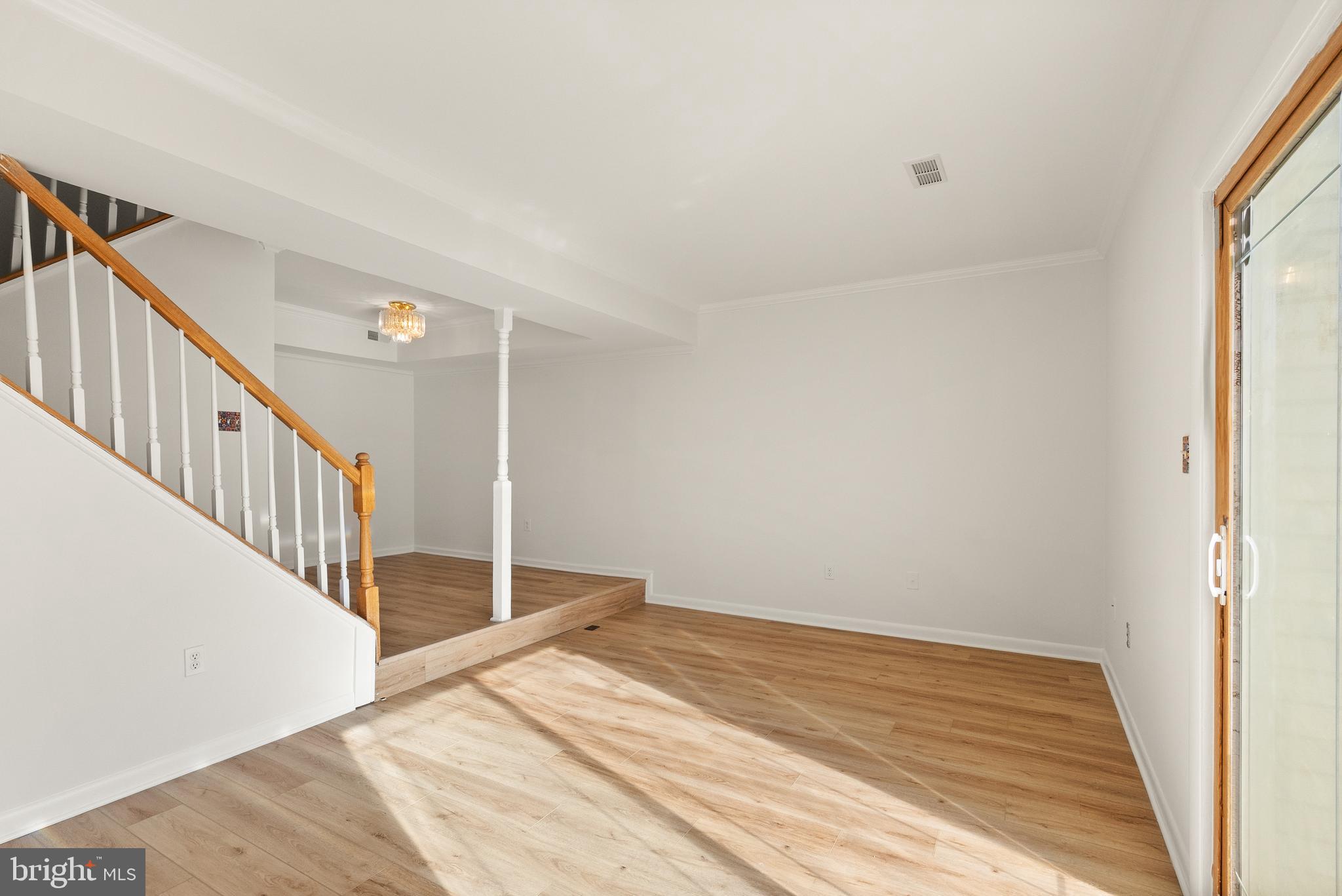 DALE CITY - Residential