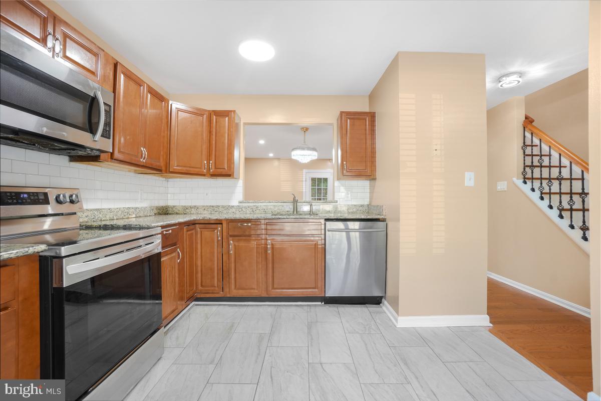 SILVERWOOD - Residential Lease