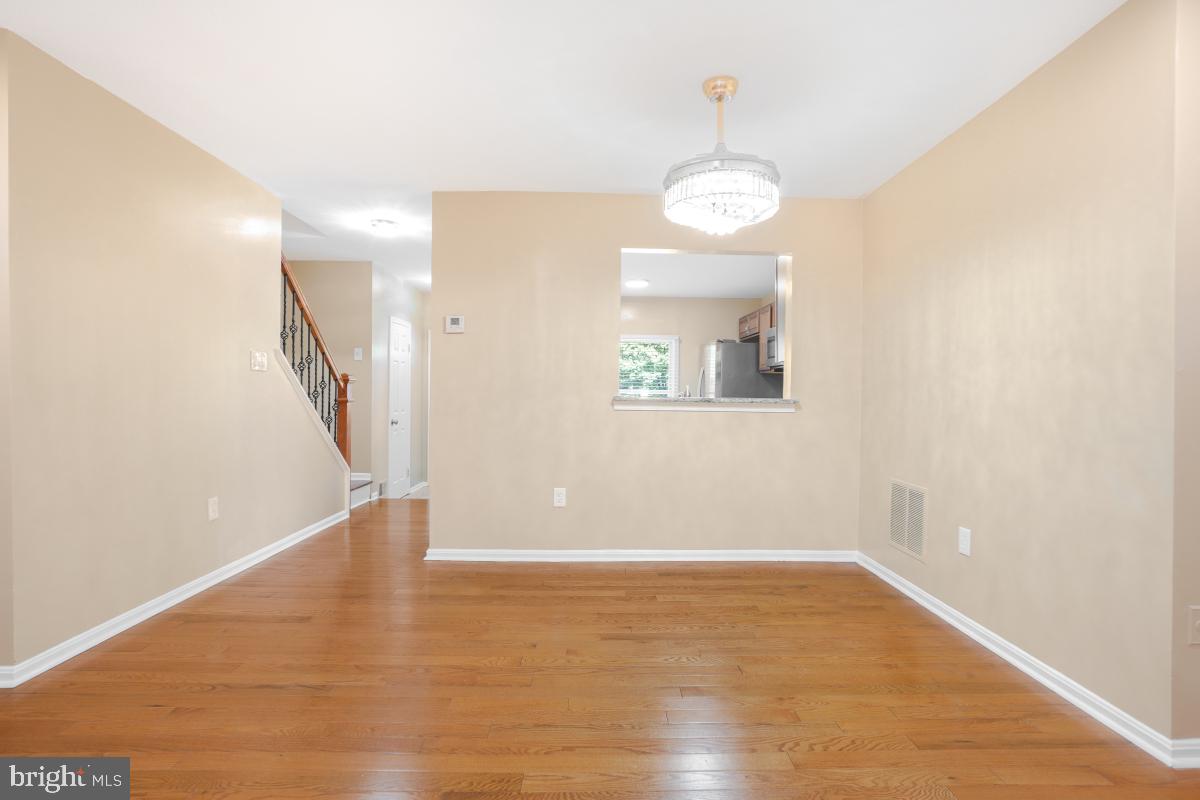 SILVERWOOD - Residential Lease