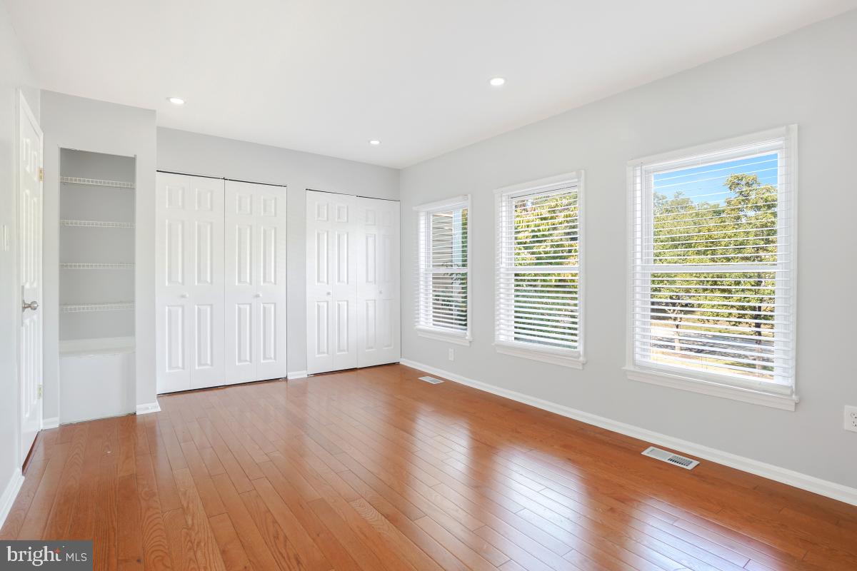 SILVERWOOD - Residential Lease