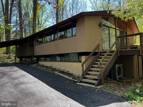 6551 JAY MILLER DRIVE FALLS CHURCH VA 22041