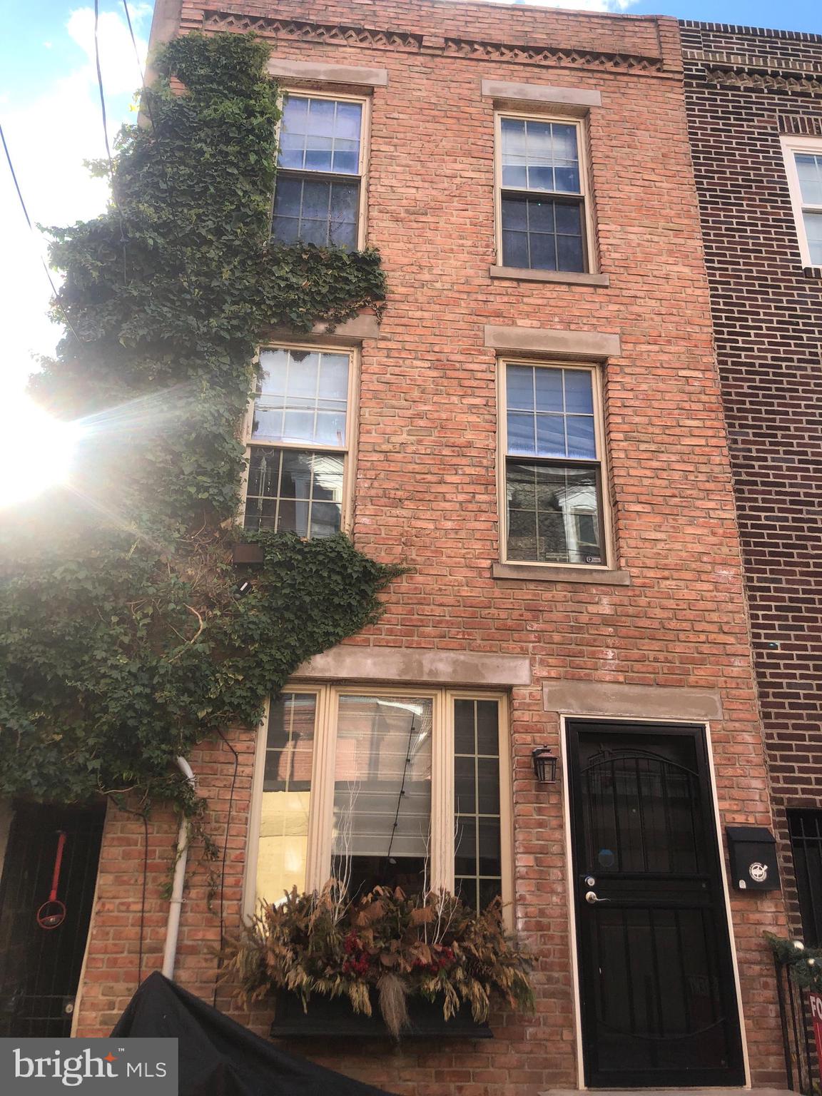 BELLA VISTA - Residential Lease