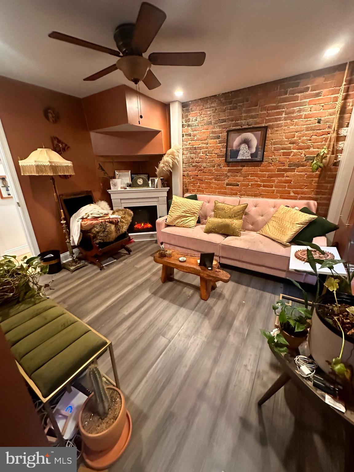 BELLA VISTA - Residential Lease