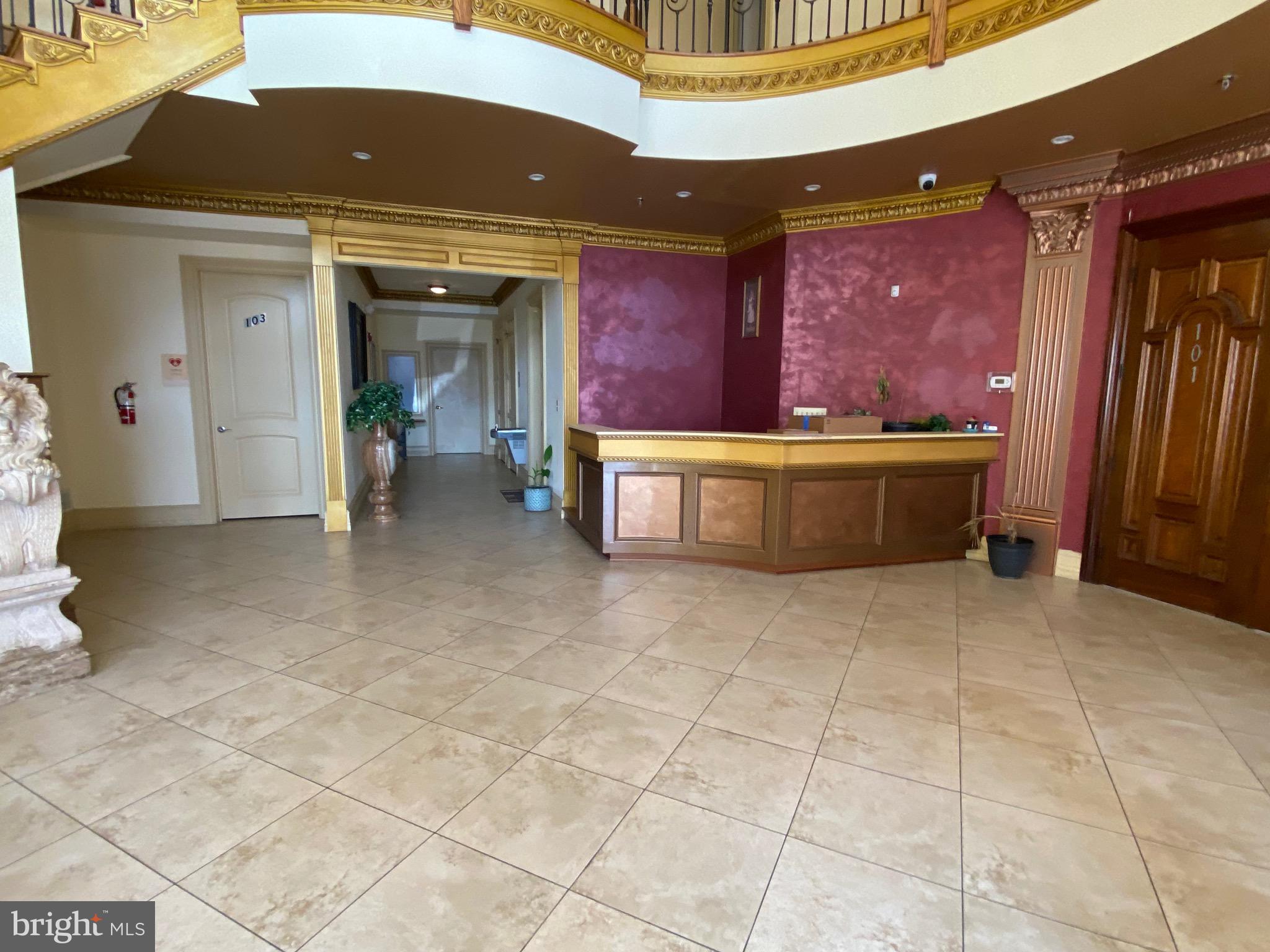 10065-67 SANDMEYER LANE 112