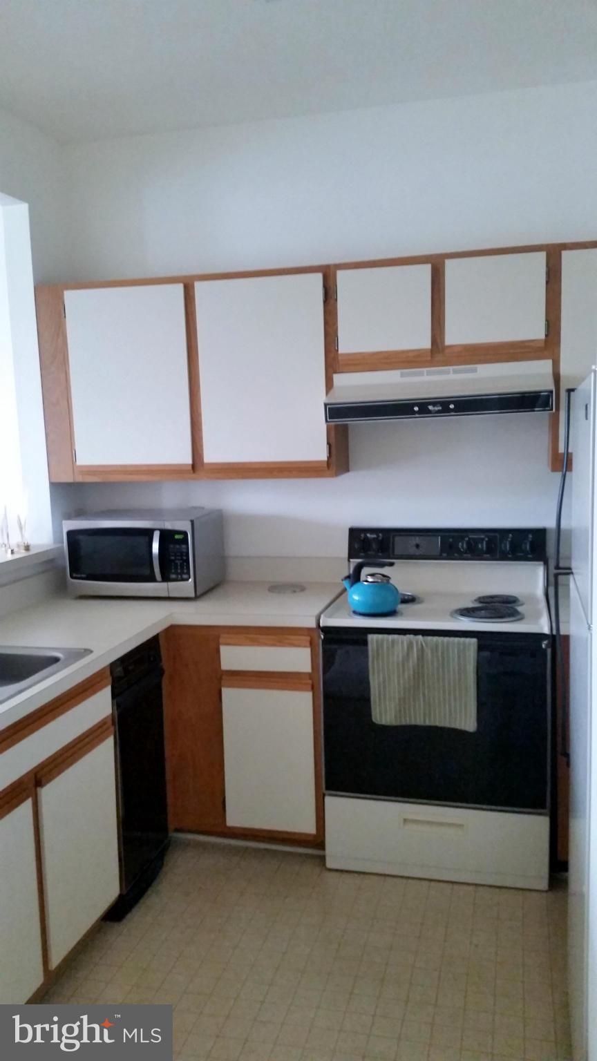 BAYWALK CONDOS - Residential Lease