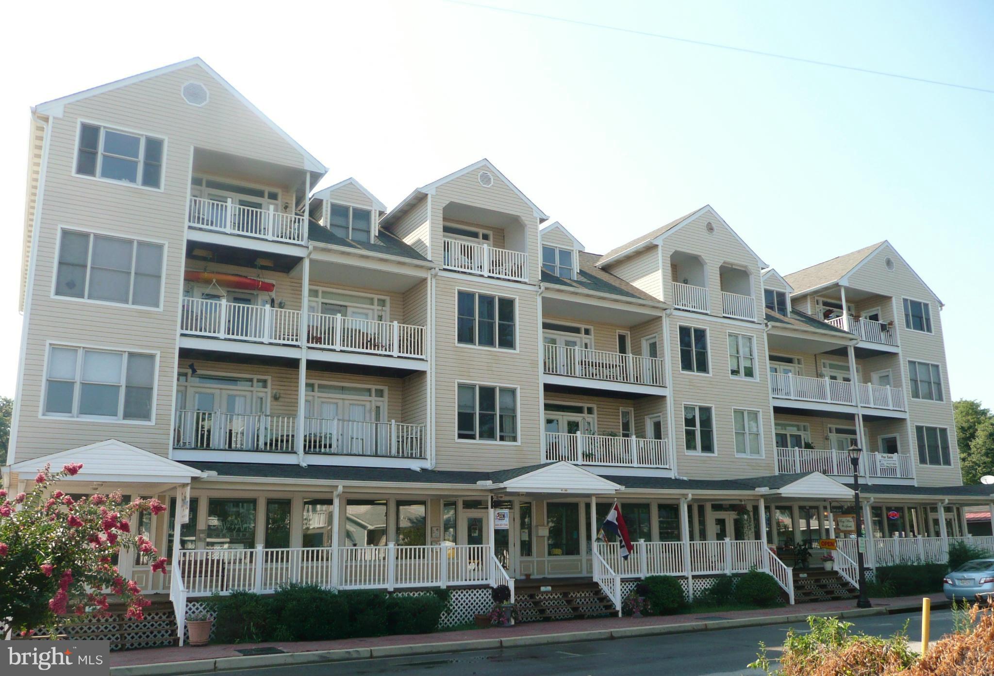 BAYWALK CONDOS - Residential Lease