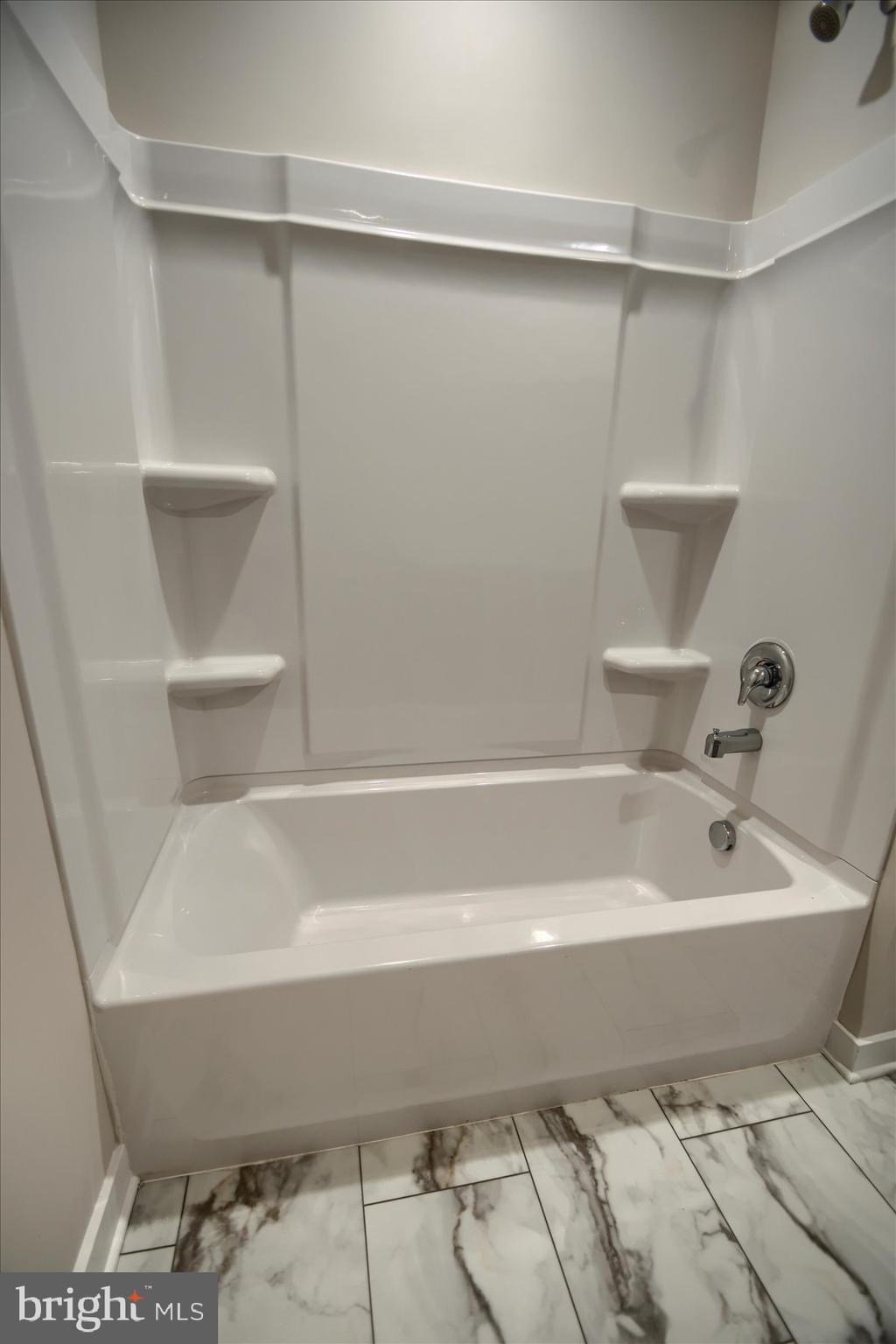 RIVER POINTE - Residential Lease