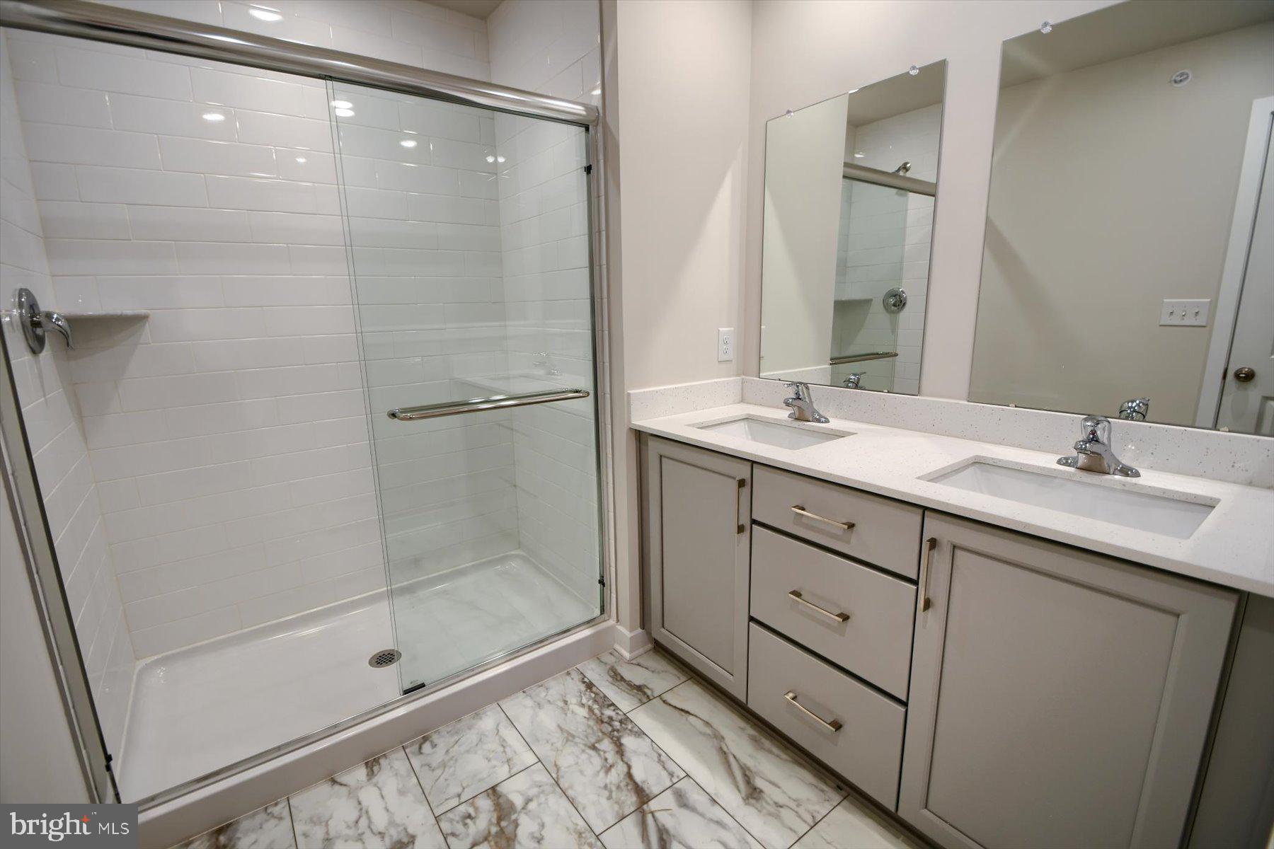 RIVER POINTE - Residential Lease