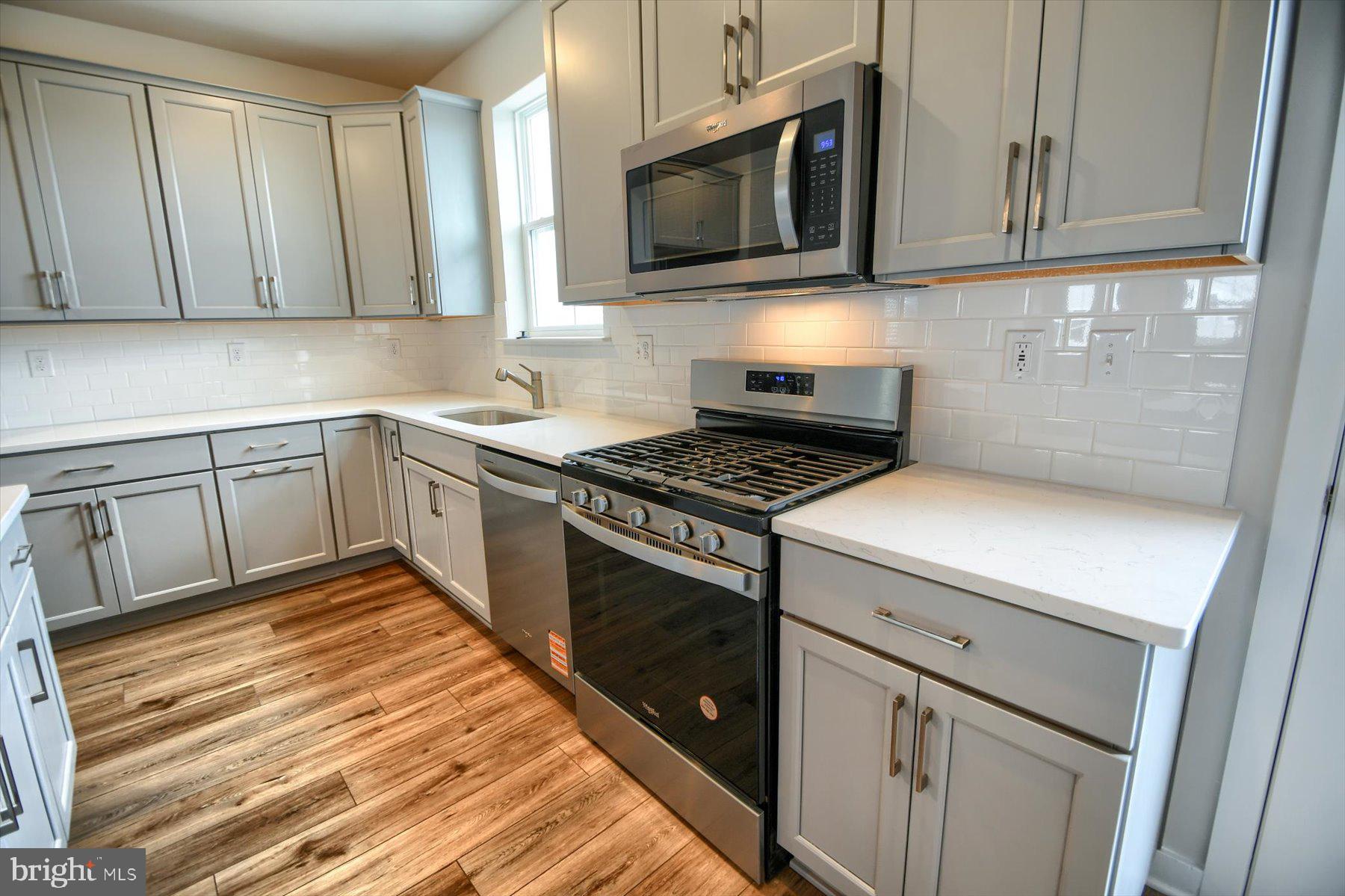 RIVER POINTE - Residential Lease