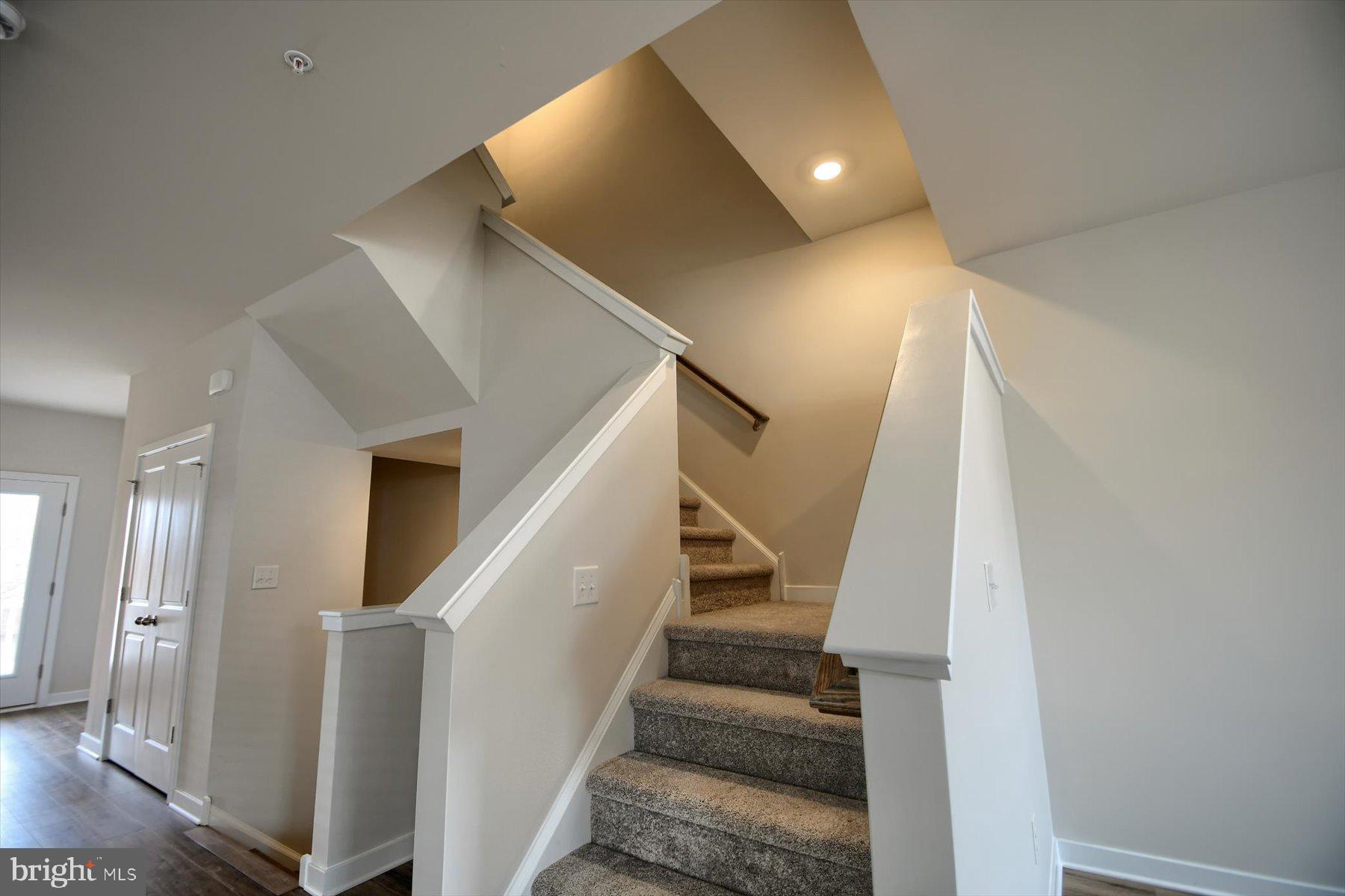 RIVER POINTE - Residential Lease