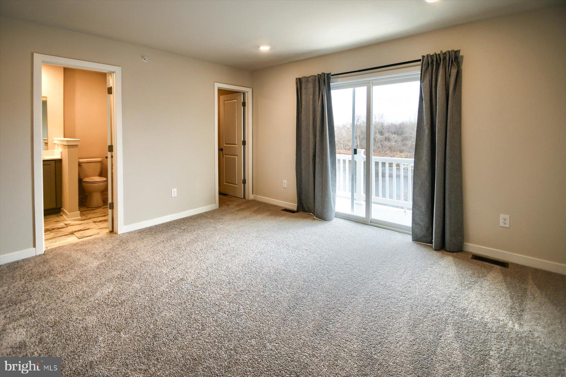 RIVER POINTE - Residential Lease