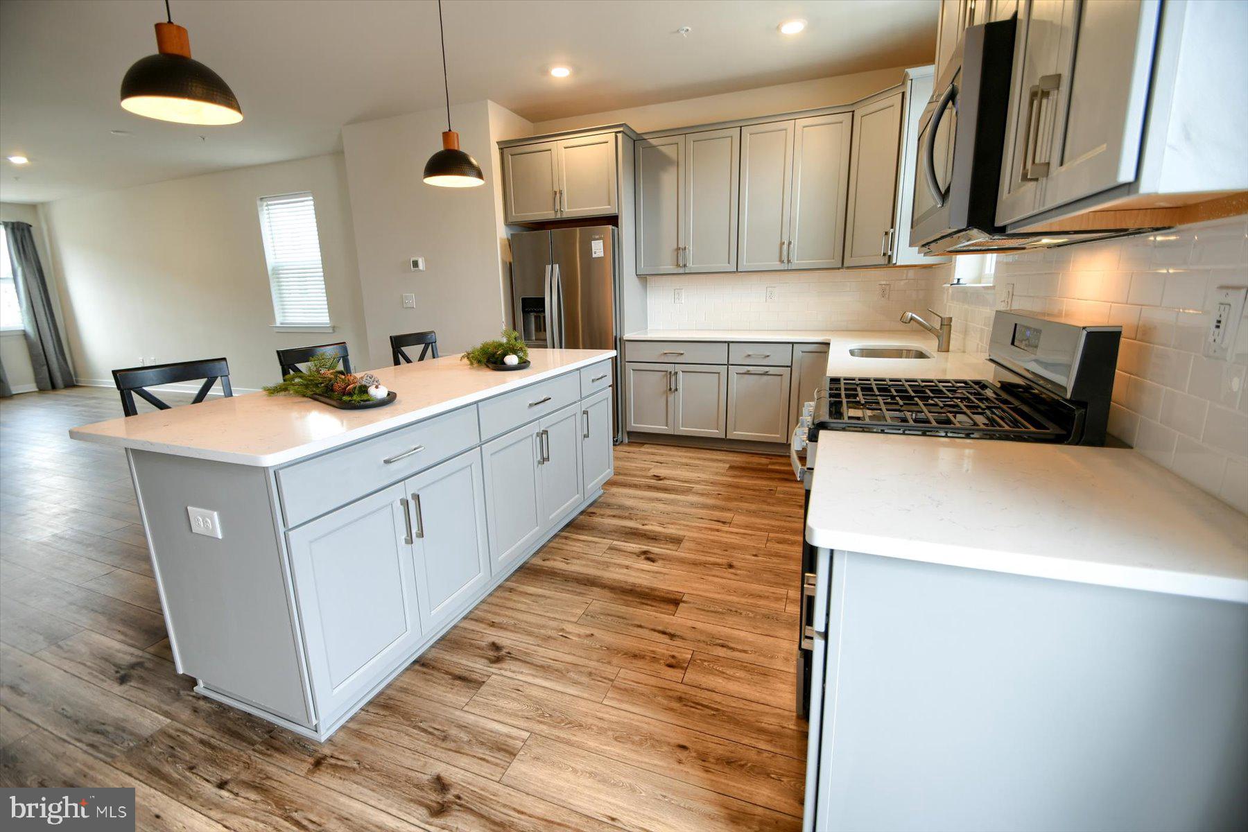 RIVER POINTE - Residential Lease