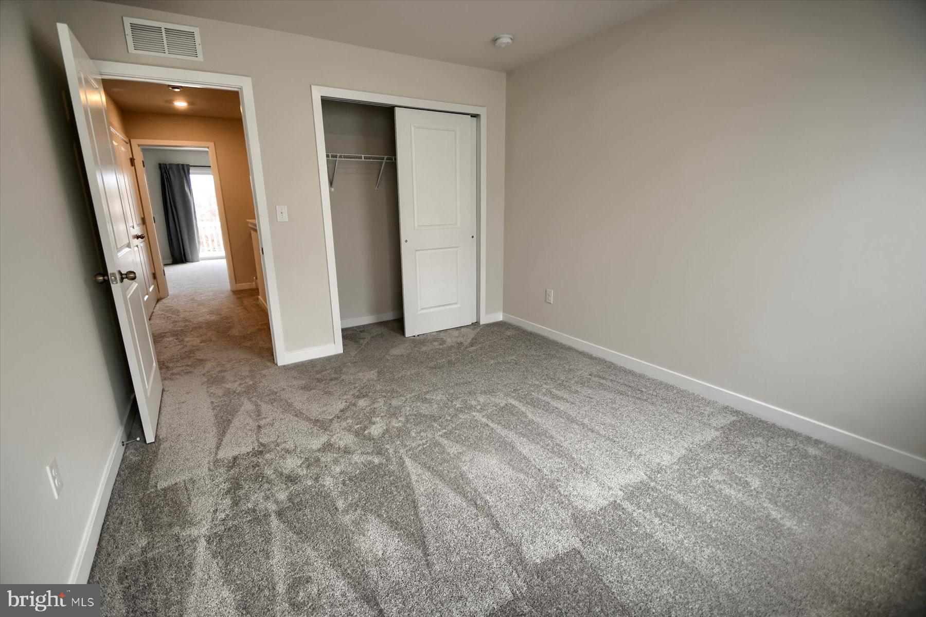 RIVER POINTE - Residential Lease