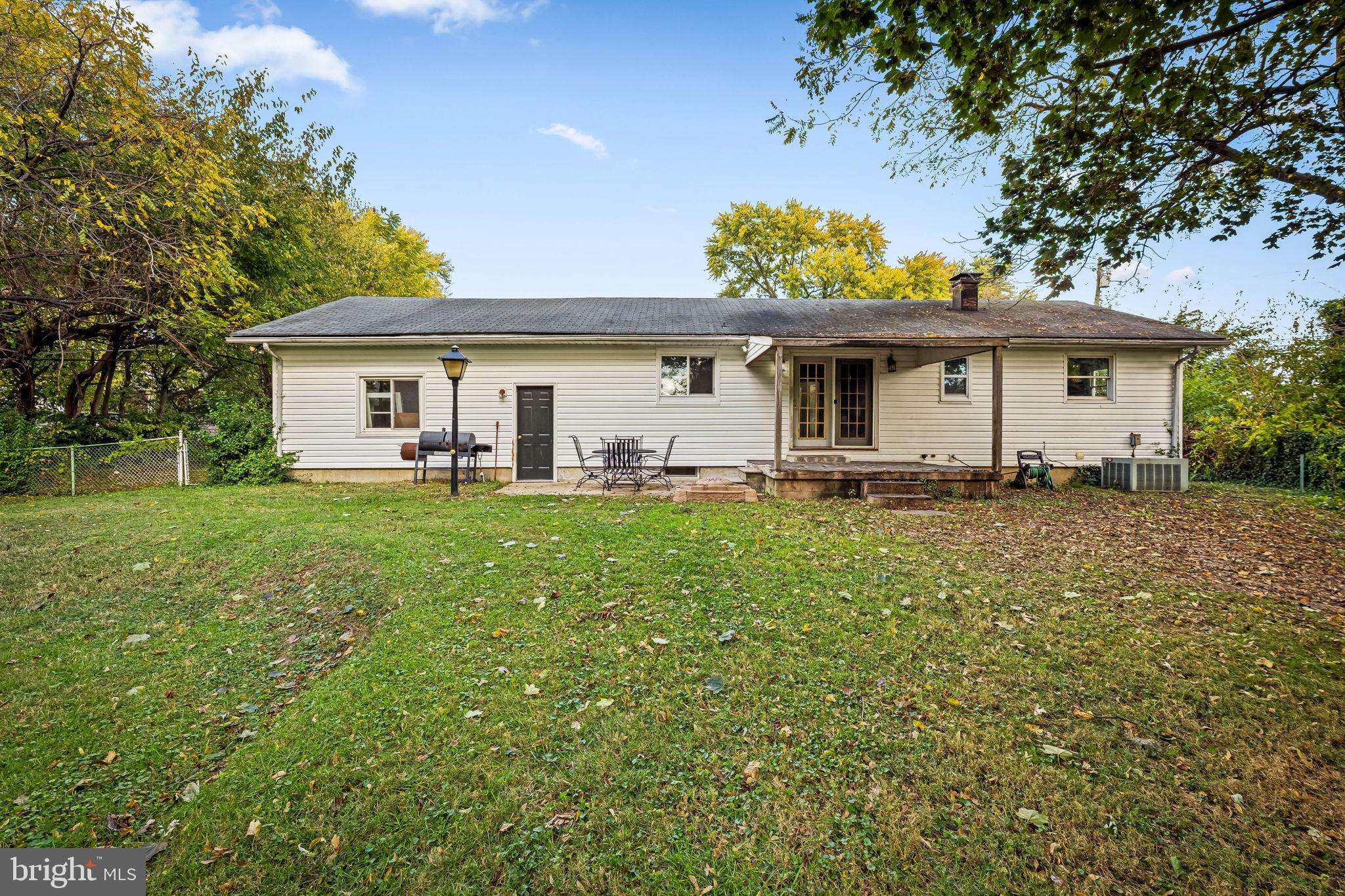 FAIRLAWN - Residential