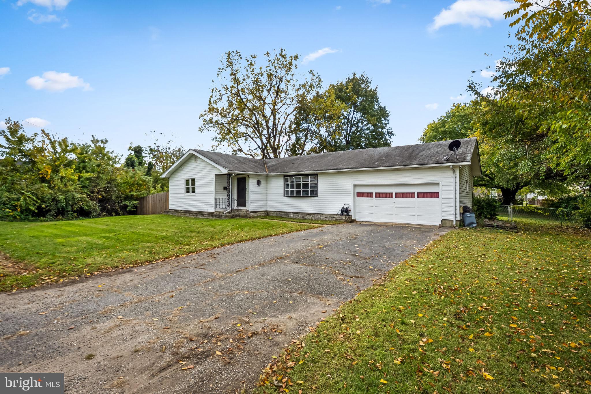 FAIRLAWN - Residential