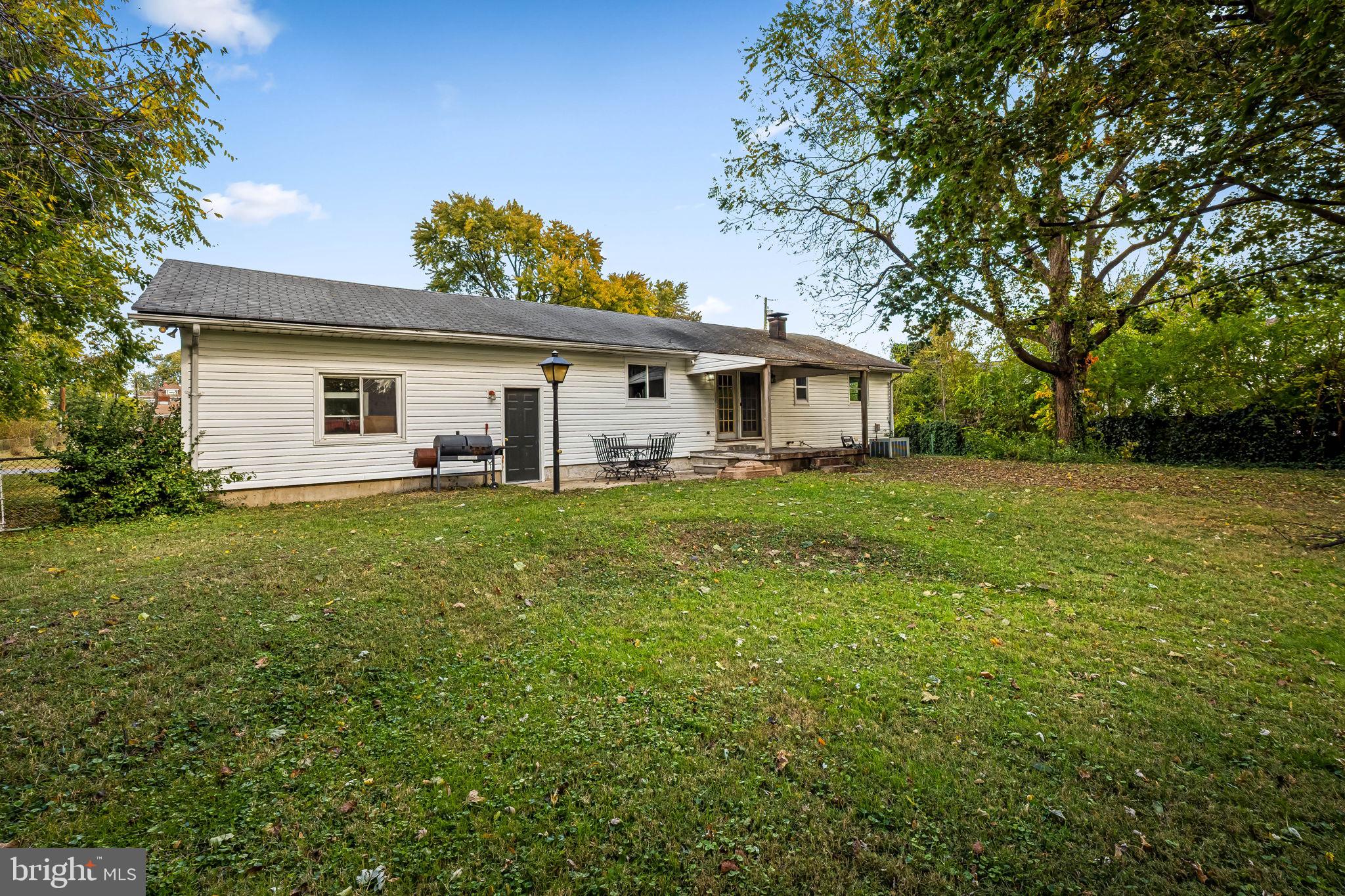 FAIRLAWN - Residential