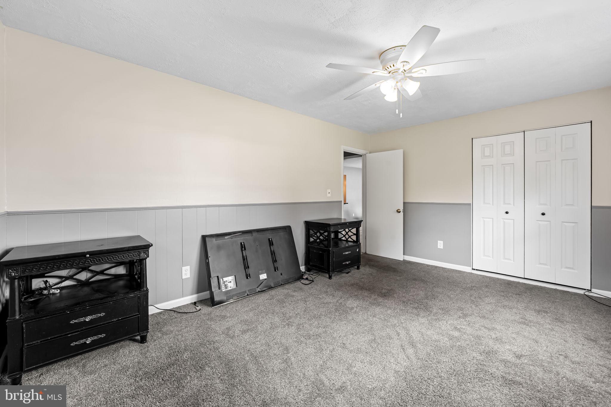 FAIRLAWN - Residential
