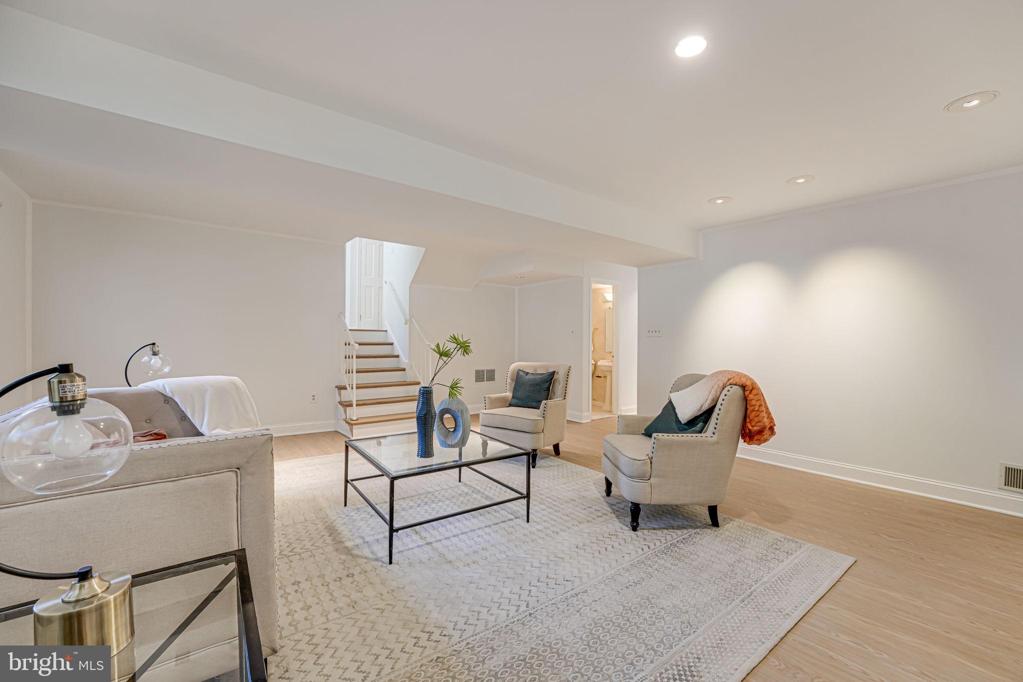 MILWAY MEADOWS - Residential