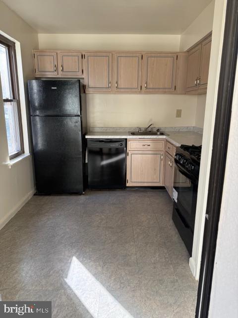 VOM VILLAGE CENTER - Residential Lease