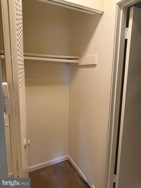 VOM VILLAGE CENTER - Residential Lease