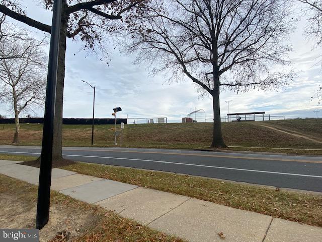 VOM VILLAGE CENTER - Residential Lease