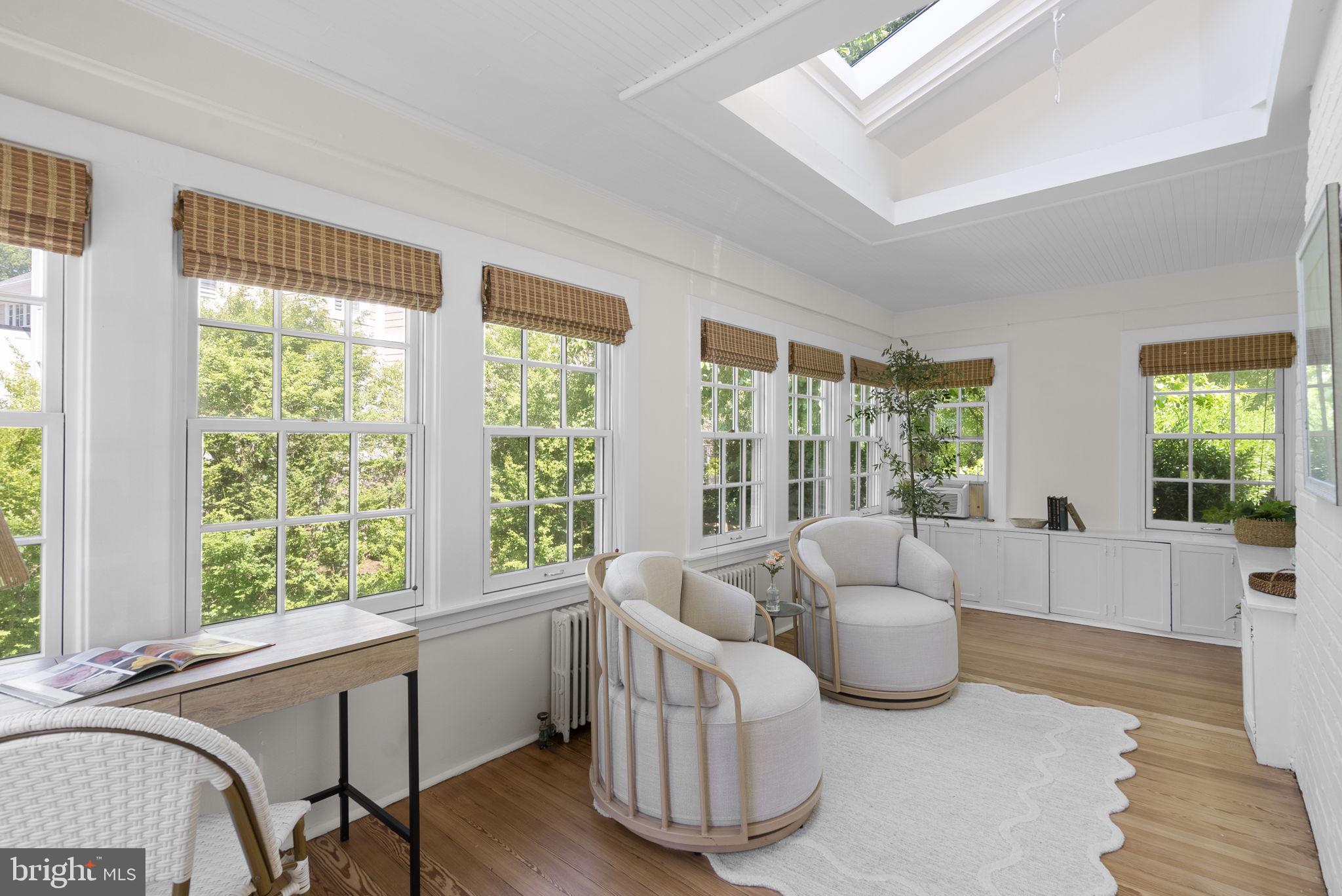 WARDOUR - Residential