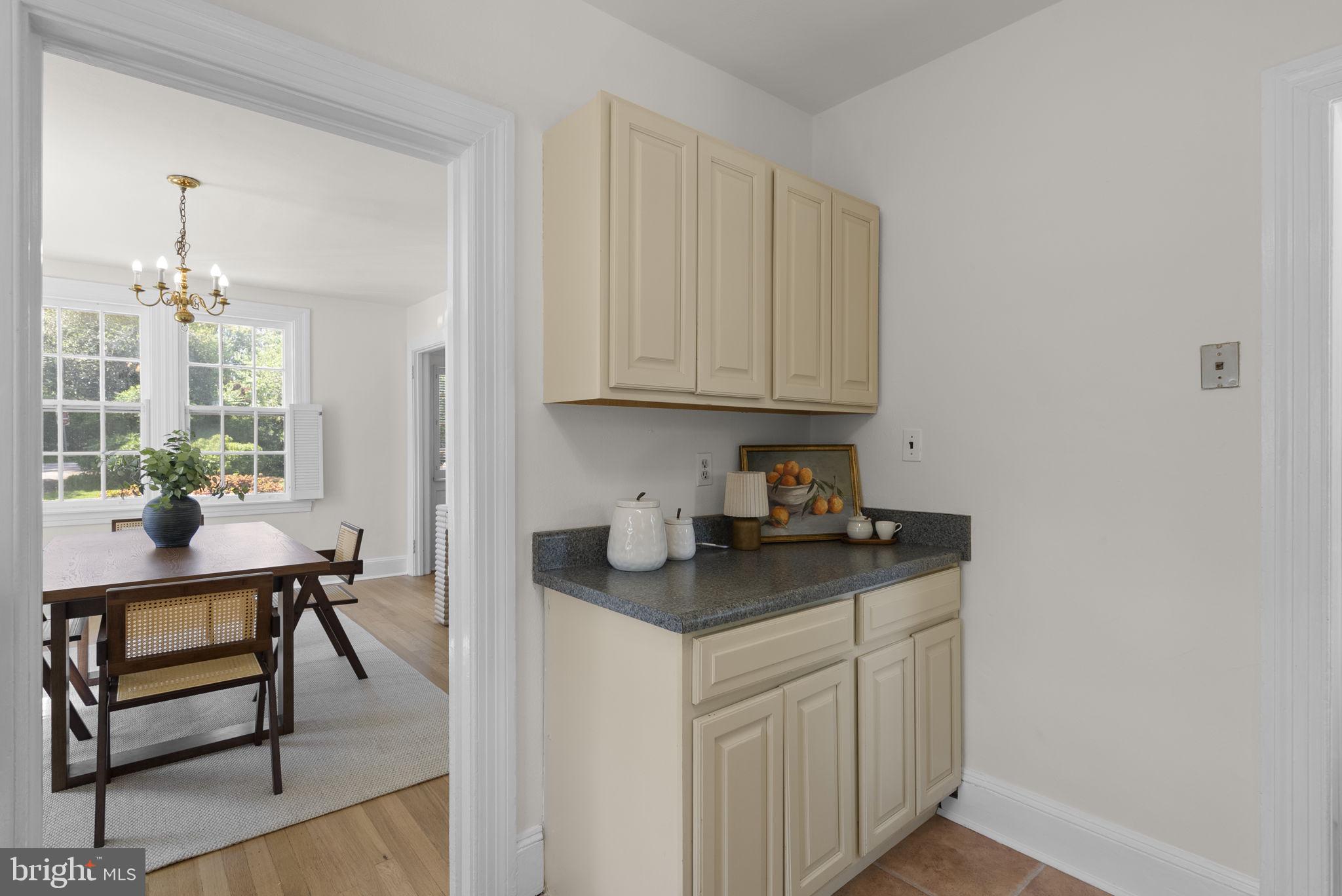 WARDOUR - Residential