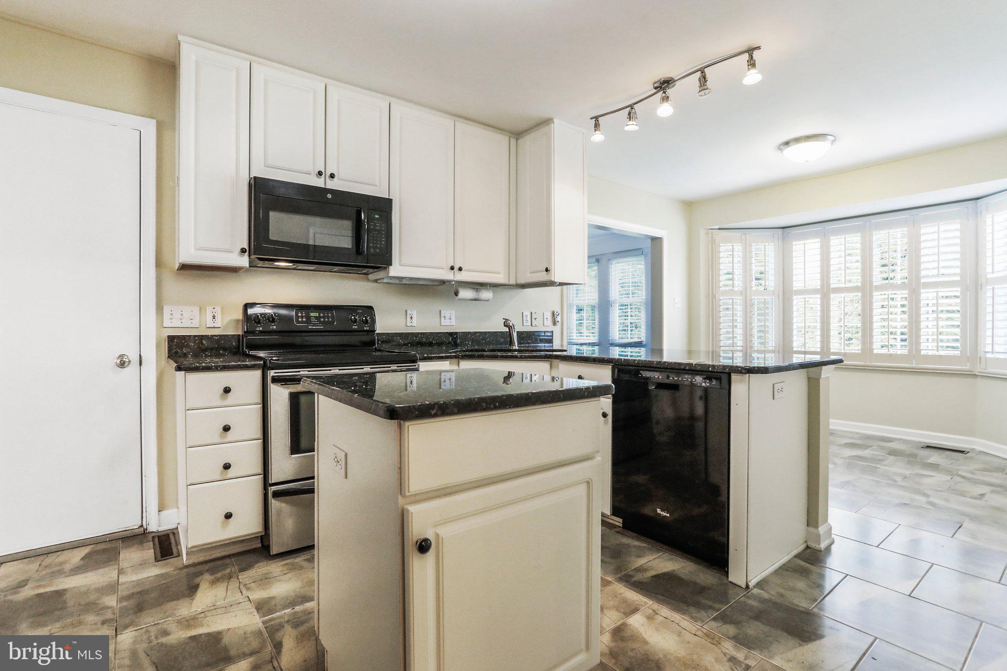 WORMANS MILL - Residential