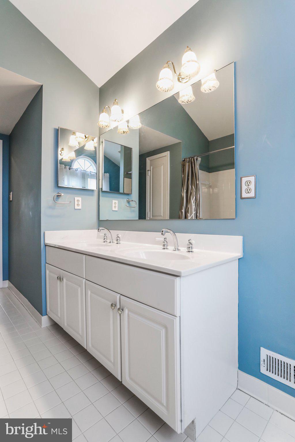 WORMANS MILL - Residential