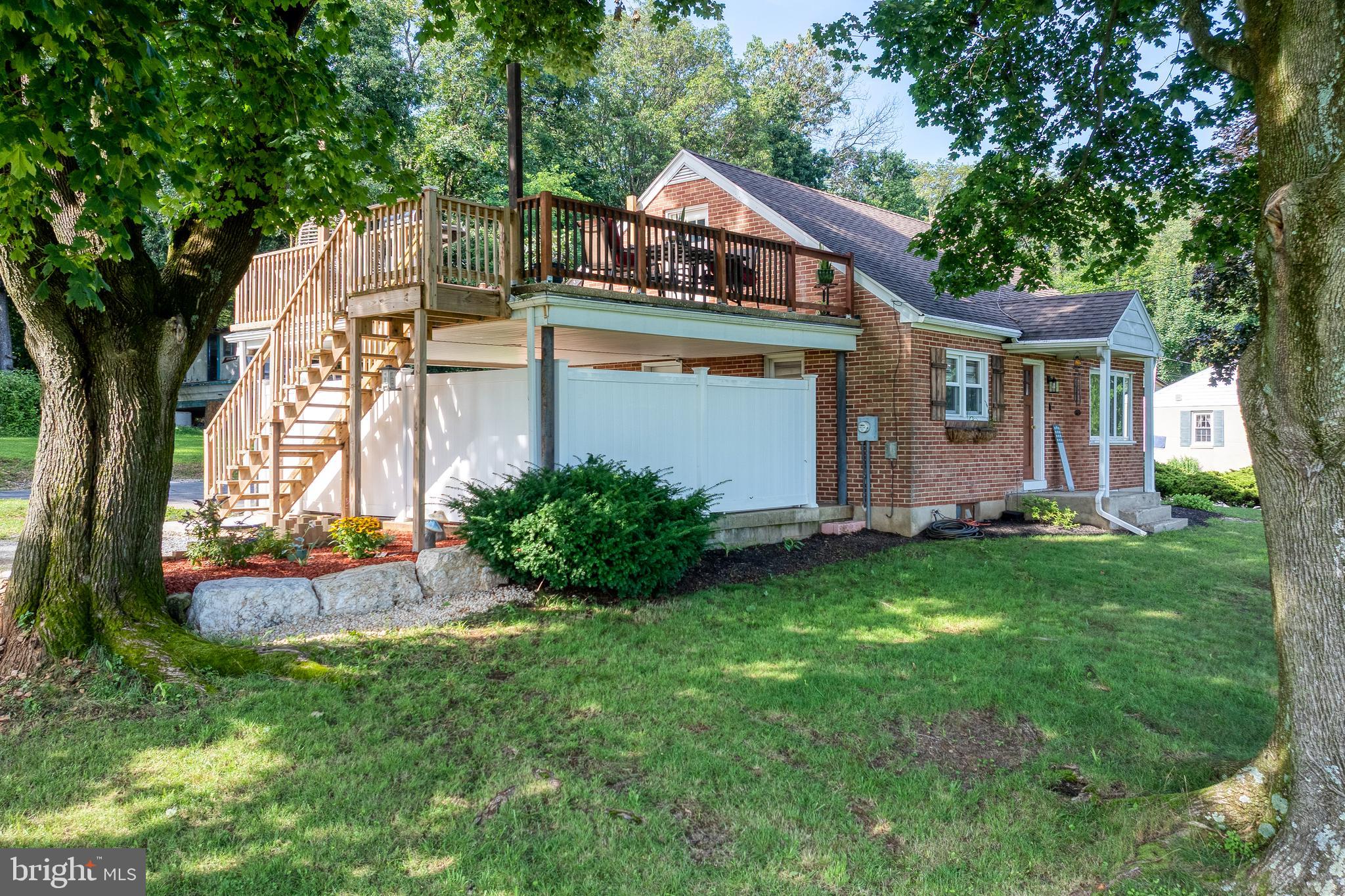 661 REISINGER AVENUE