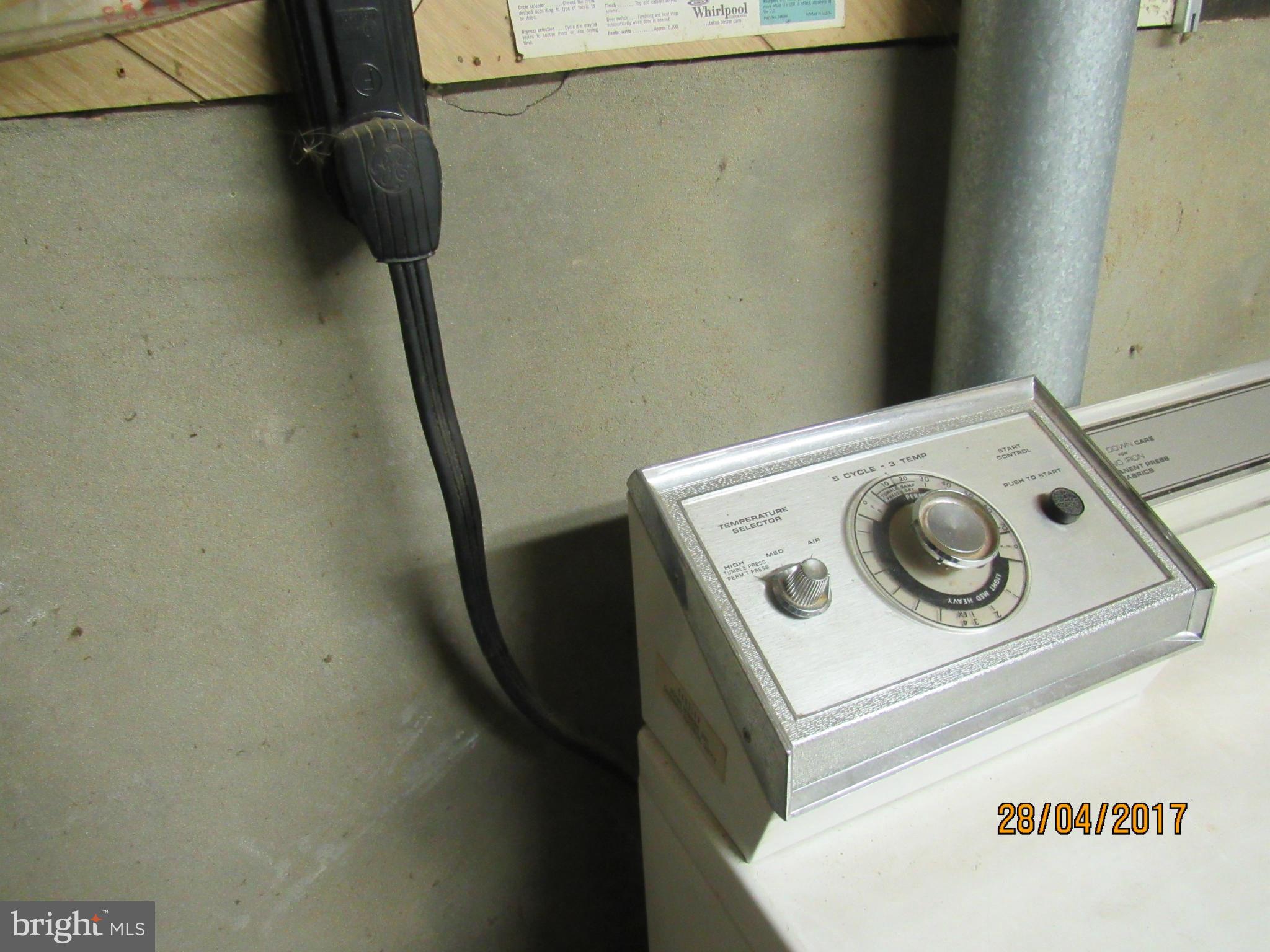 ELMWOOD - Residential