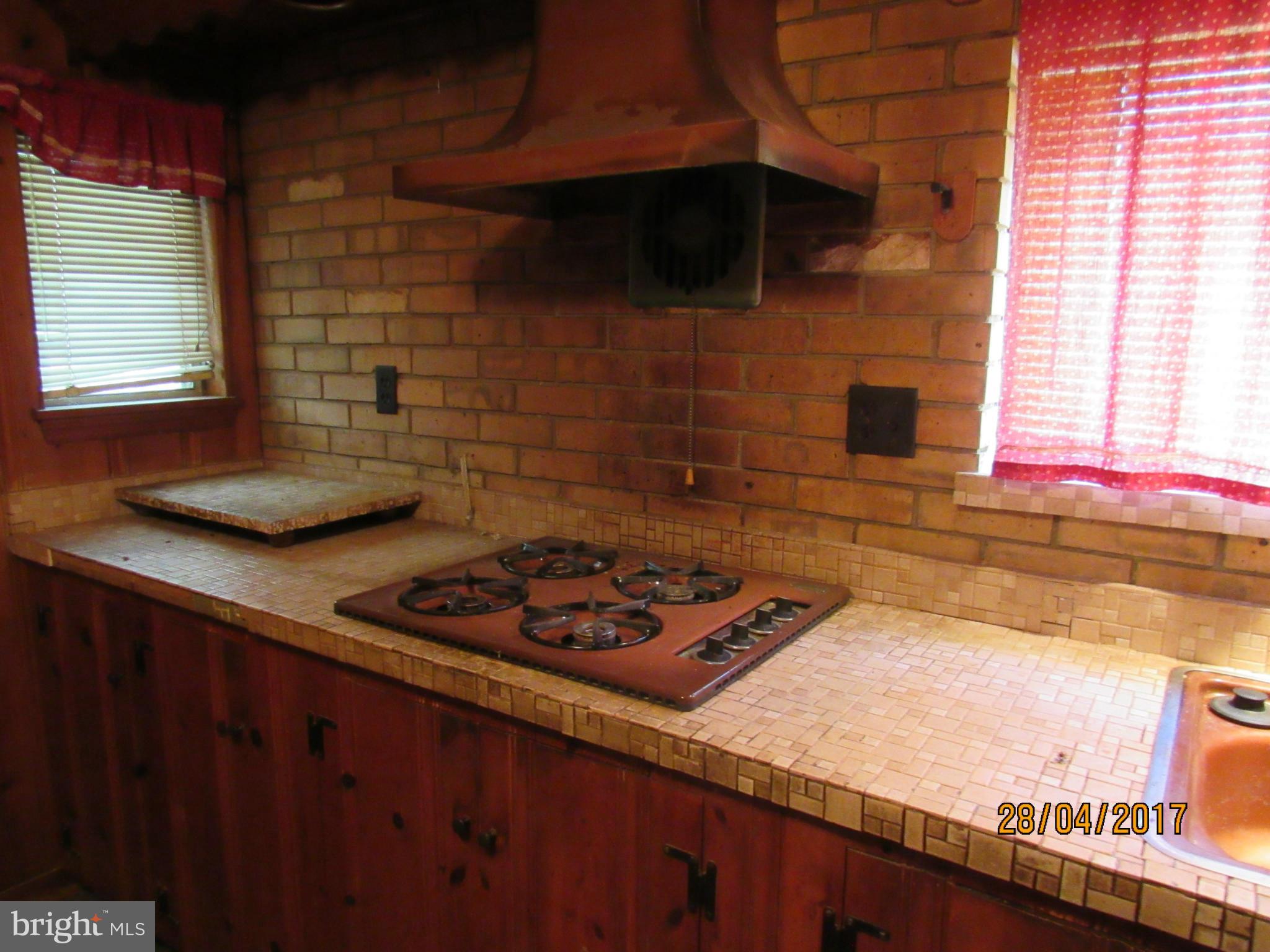 ELMWOOD - Residential