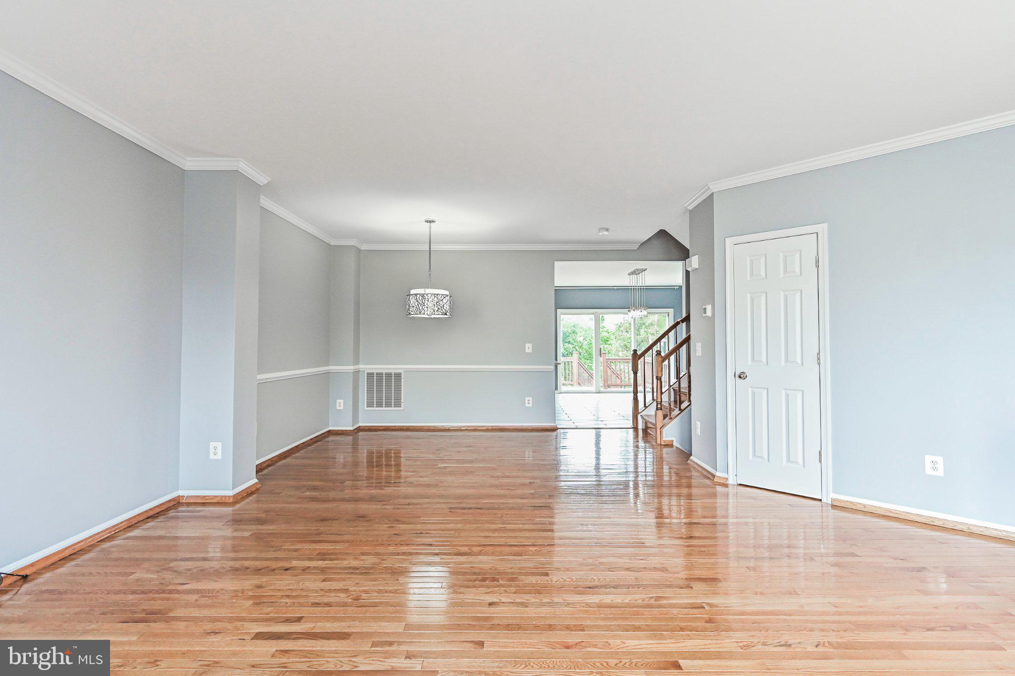 18541 SIERRA SPRINGS SQUARE