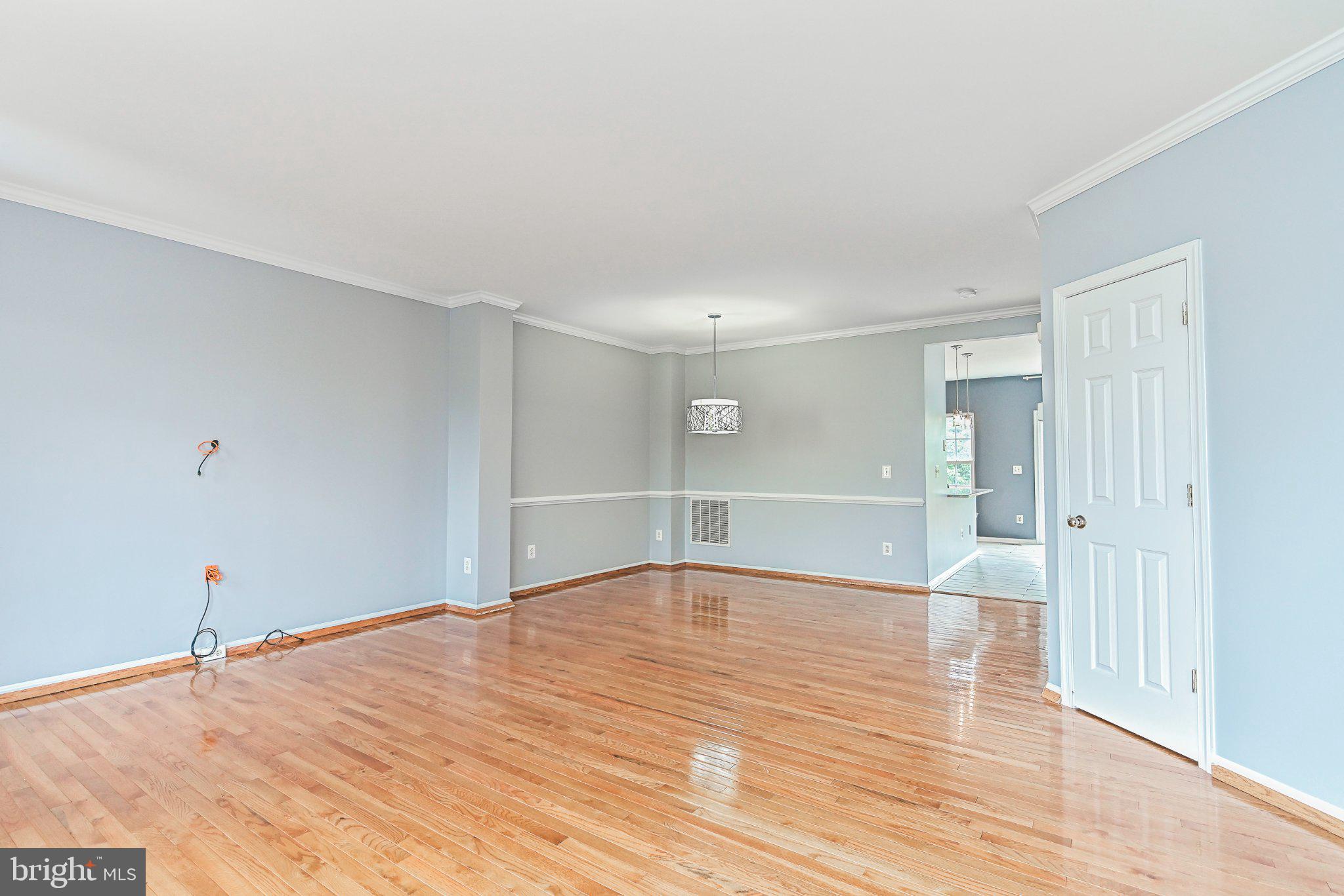 18541 SIERRA SPRINGS SQUARE