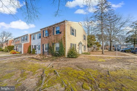 44 ROCKLAND DRIVE WILLINGBORO NJ 08046