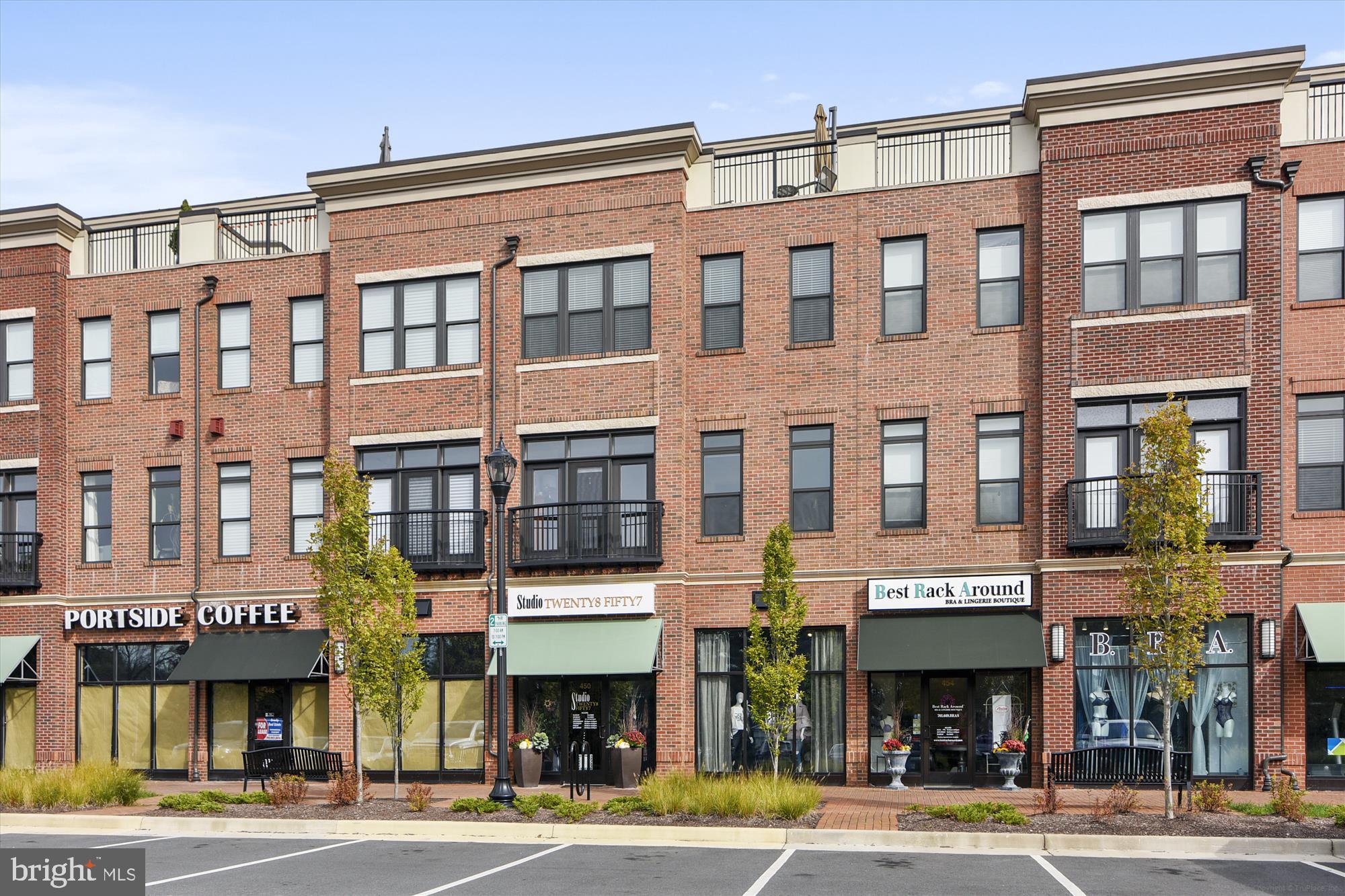 CRESCENT PLACE - Residential